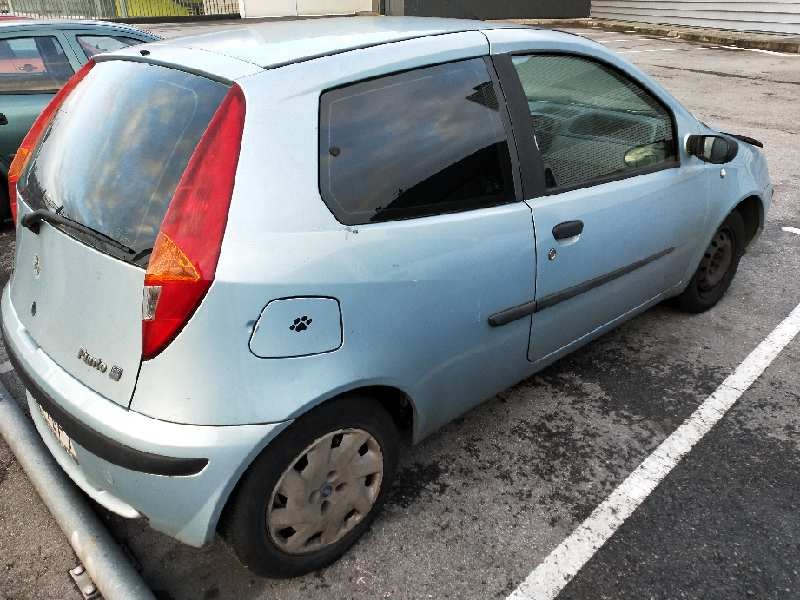 fiat punto berlina (188) del año 2001