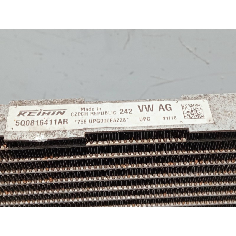 Recambio de condensador / radiador aire acondicionado para volkswagen touran (5t1) referencia OEM IAM 5Q0816411AR  