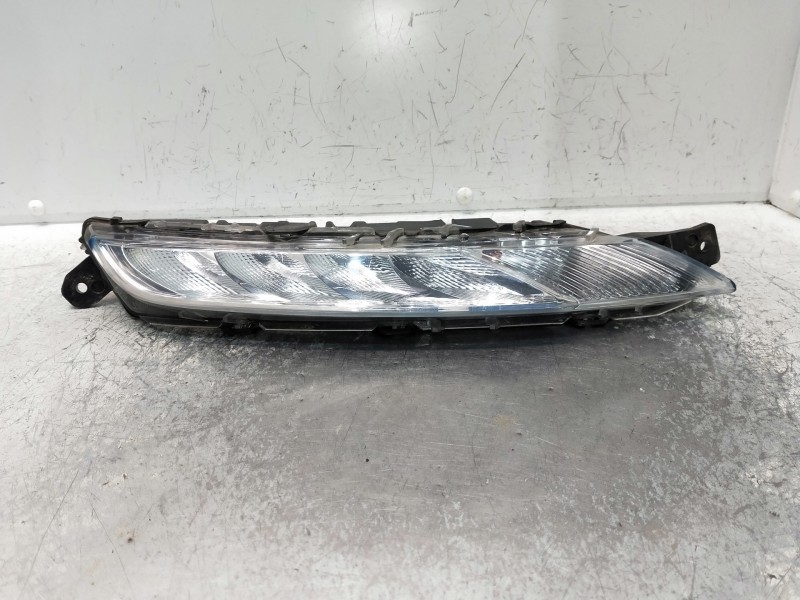 Recambio de faro derecho para citroen c4 picasso referencia OEM IAM 9676036280 89209005 