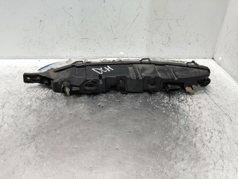 Recambio de faro derecho para citroen c4 picasso referencia OEM IAM 9676036280 89209005 