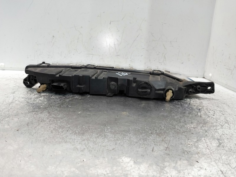 Recambio de faro izquierdo para citroen c4 picasso referencia OEM IAM 9676036380 89208991 