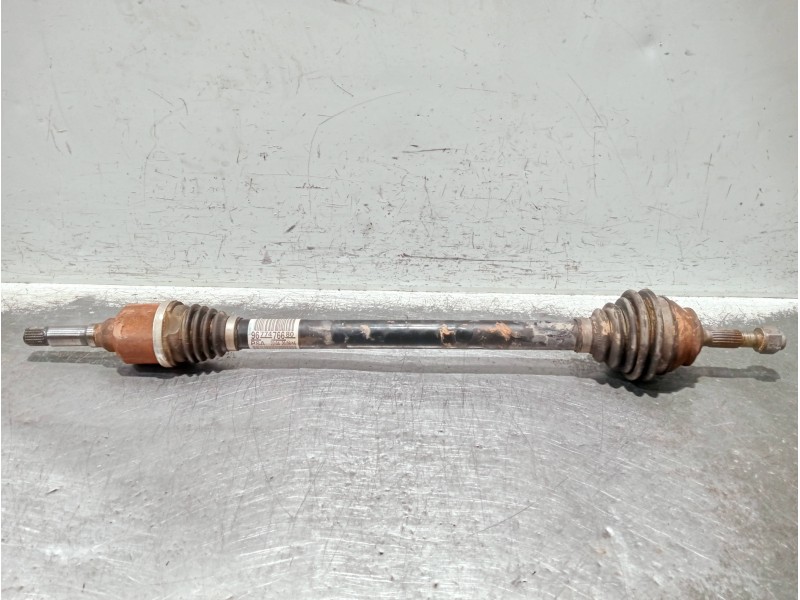 Recambio de transmision delantera derecha para citroen c4 cactus referencia OEM IAM 9677476680  