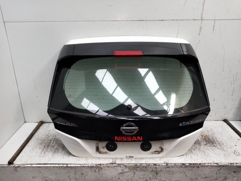 Recambio de porton trasero para nissan leaf referencia OEM IAM   