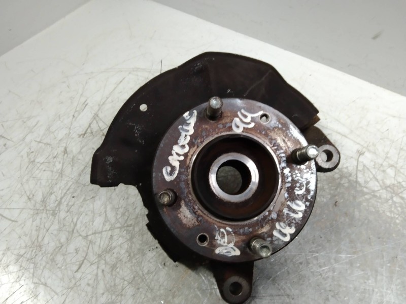 Recambio de mangueta delantera derecha para kia carens 1.8 cat referencia OEM IAM   