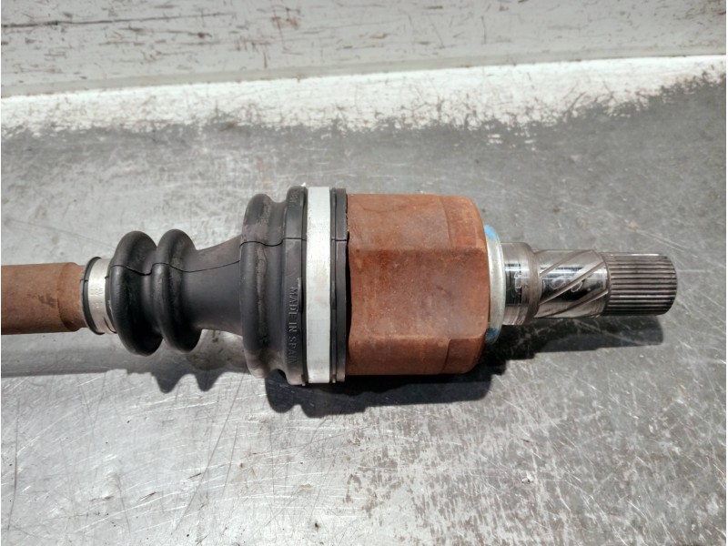 Recambio de transmision delantera izquierda para renault megane ii berlina 5p referencia OEM IAM 8200198016 EBJ95BT20 