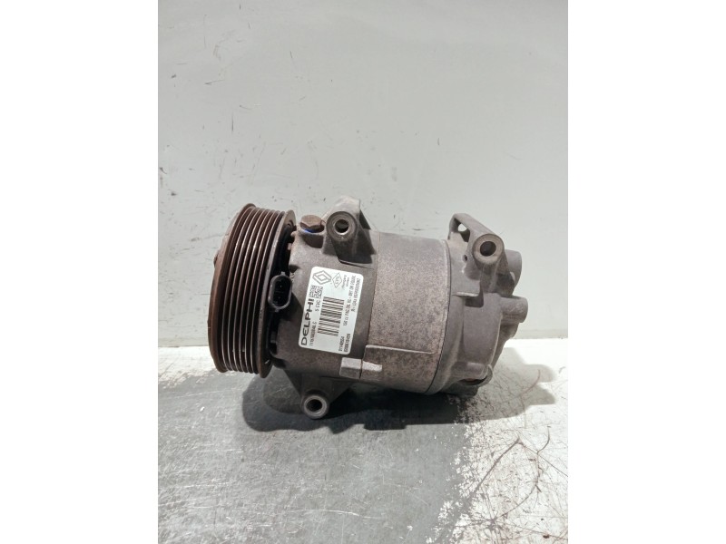 Recambio de compresor aire acondicionado para renault megane ii berlina 5p referencia OEM IAM 8200678499 01140554 6570901