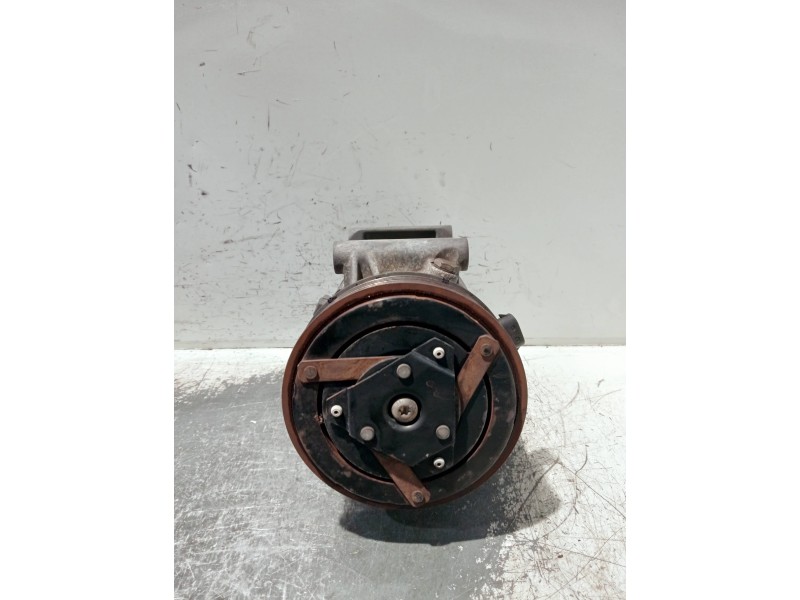 Recambio de compresor aire acondicionado para renault megane ii berlina 5p referencia OEM IAM 8200678499 01140554 6570901