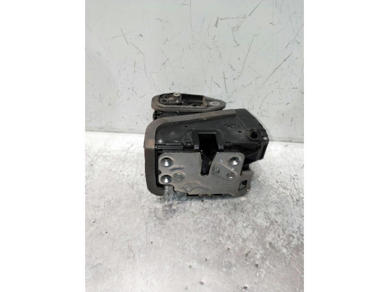 Recambio de motor cierre centralizado trasero izquierdo para opel astra k lim. 5türig referencia OEM IAM 13507143 C303907318S. E