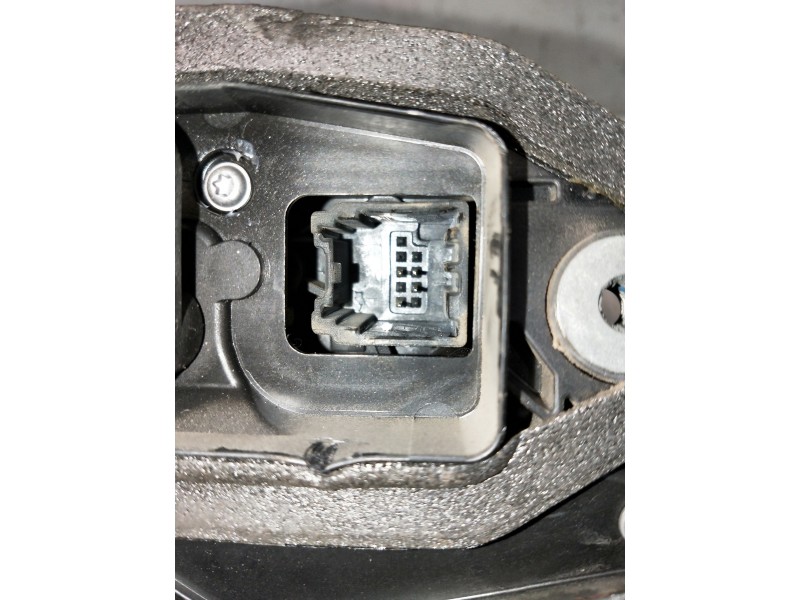 Recambio de motor cierre centralizado trasero izquierdo para opel astra k lim. 5türig referencia OEM IAM 13507143 C303907318S. E