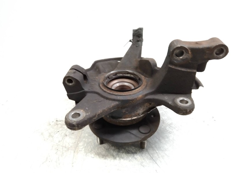 Recambio de mangueta delantera izquierda para kia carens 1.8 cat referencia OEM IAM   