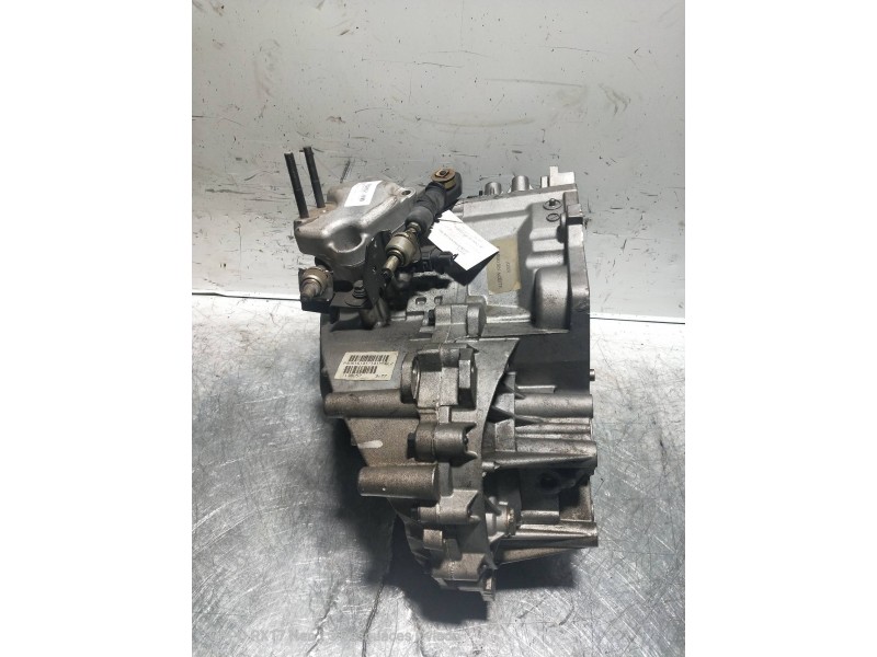 Recambio de caja cambios para volvo s40 berlina 1.9 diesel cat referencia OEM IAM P30616141 T138057 M56L2