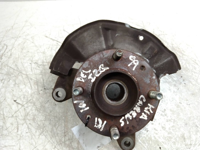 Recambio de mangueta delantera izquierda para kia carens 1.8 cat referencia OEM IAM   