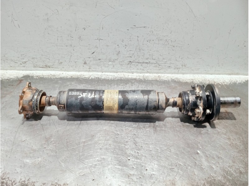 Recambio de transmision central para mitsubishi montero (v60/v70) referencia OEM IAM MR498389  TRASERA