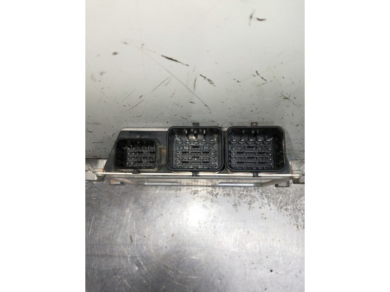 Recambio de centralita motor uce para citroen c4 cactus referencia OEM IAM 9811545080 V29059263A 152180050 HW9800913080