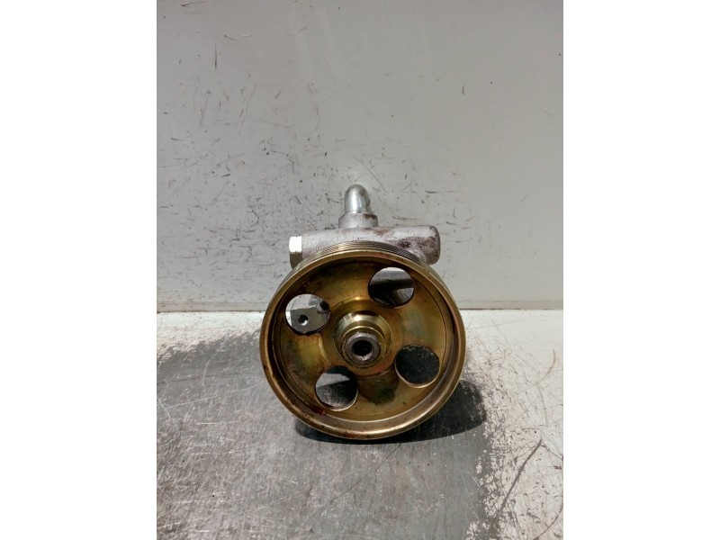 Recambio de bomba direccion para citroen berlingo referencia OEM IAM 13633834  