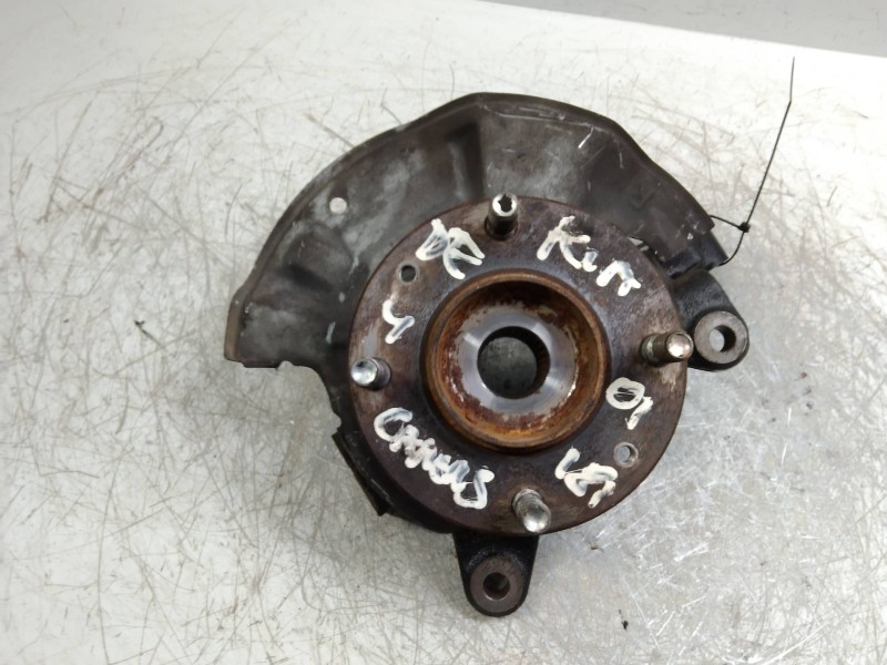 Recambio de mangueta delantera derecha para kia carens 1.8 monovolumen referencia OEM IAM    Recambio de mangueta delantera derecha para kia carens 1.8 monovolumen referencia OEM IAM