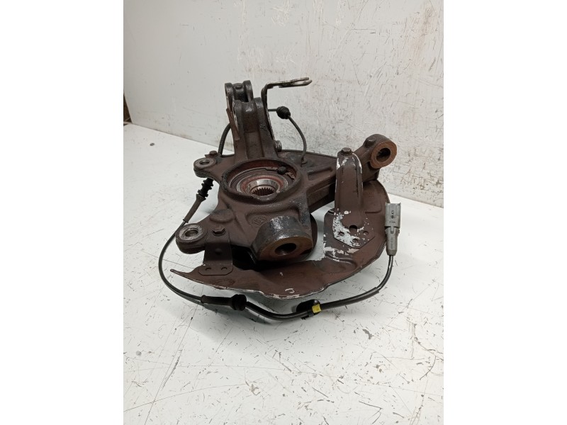 Recambio de mangueta delantera derecha para citroen c4 picasso referencia OEM IAM   