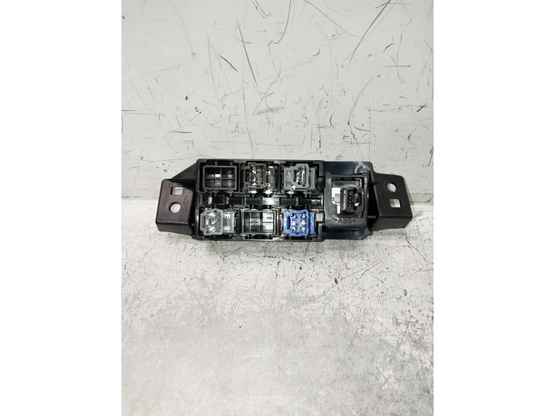 Recambio de mando multifuncion para nissan leaf referencia OEM IAM 681RU5SH0H  