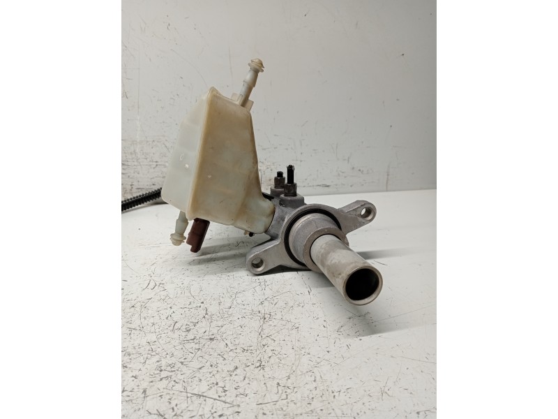 Recambio de bomba freno para citroen c4 picasso referencia OEM IAM 03350890841 9674882280 