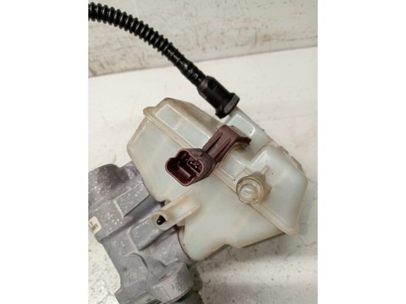 Recambio de bomba freno para citroen c4 picasso referencia OEM IAM 03350890841 9674882280 