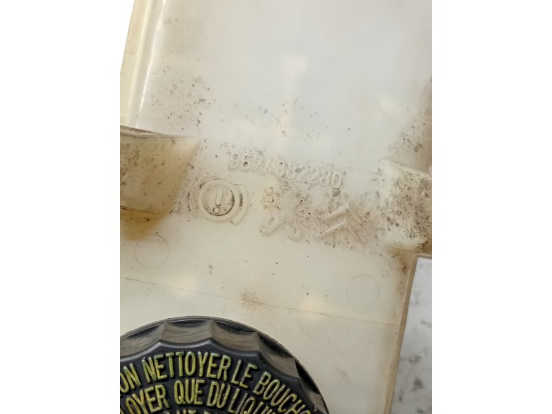 Recambio de bomba freno para citroen c4 picasso referencia OEM IAM 03350890841 9674882280 