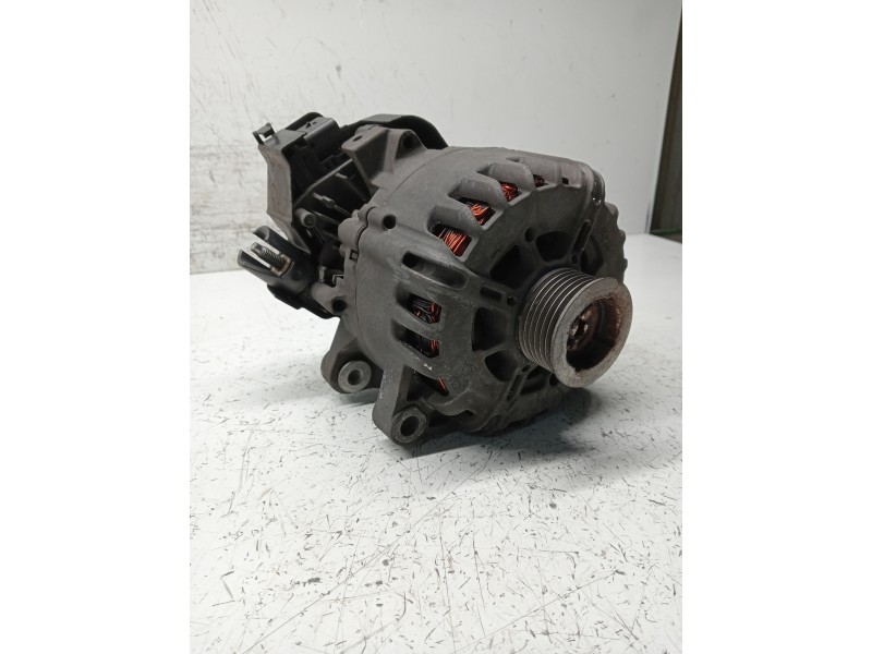 Recambio de alternador para citroen c4 picasso referencia OEM IAM 9815455980  