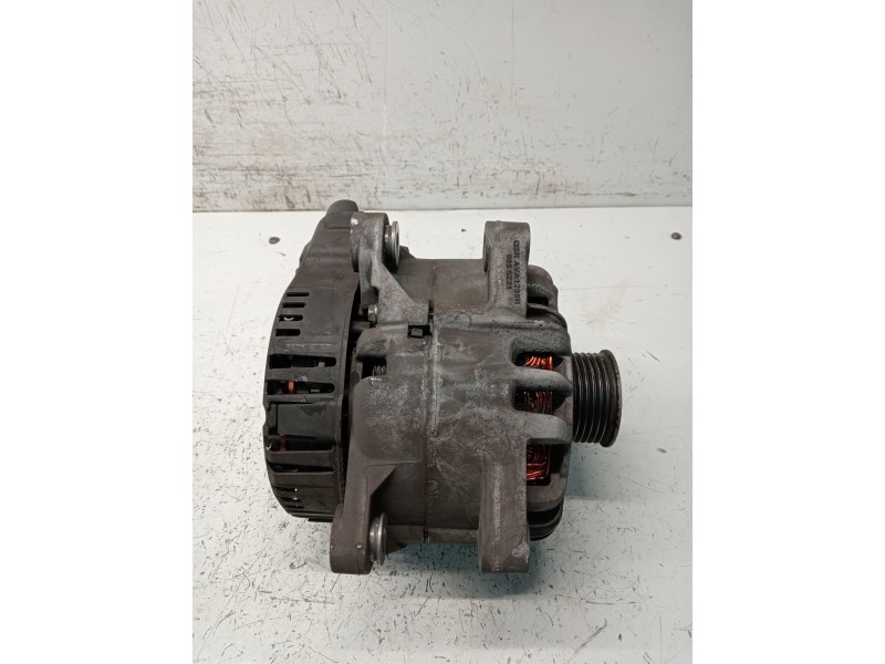 Recambio de alternador para citroen c4 picasso referencia OEM IAM 9815455980  