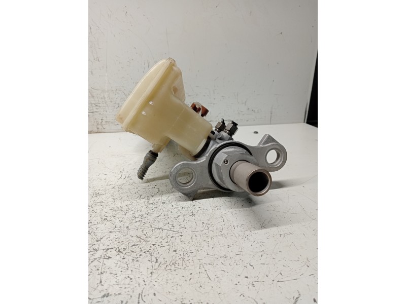 Recambio de bomba freno para opel astra k lim. 5türig referencia OEM IAM 32669020  