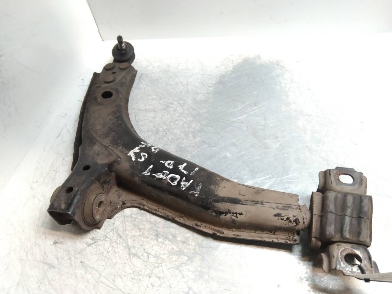Recambio de brazo suspension inferior delantero derecho para opel kadett e 1.7 diesel referencia OEM IAM   