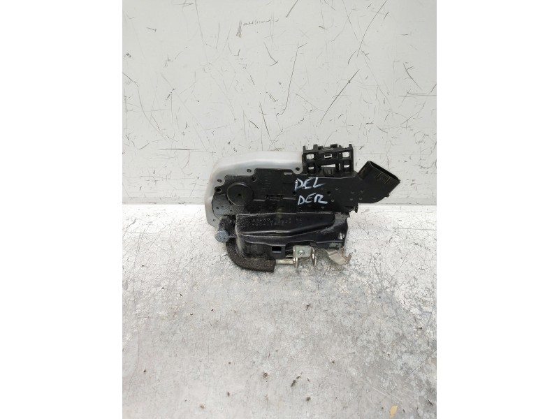 Recambio de motor cierre centralizado delantero derecho para nissan leaf referencia OEM IAM T8011510  5P