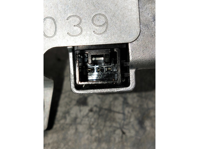 Recambio de motor limpia trasero para nissan leaf referencia OEM IAM   