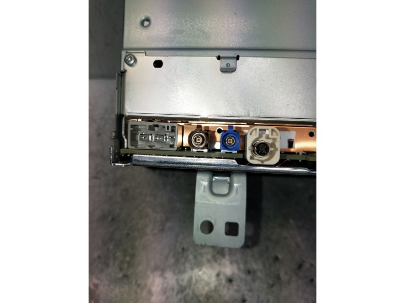 Recambio de sistema audio / radio cd para nissan leaf referencia OEM IAM   