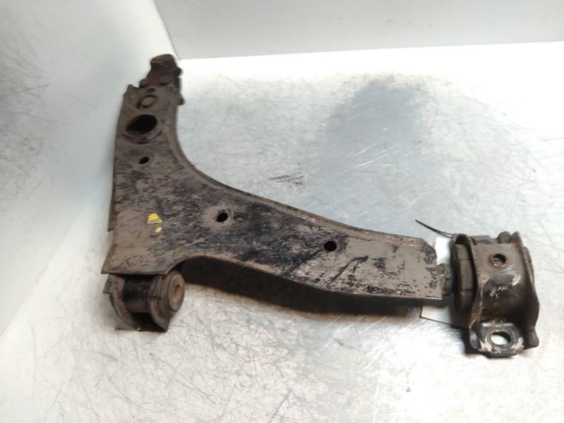 Recambio de brazo suspension inferior delantero izquierdo para opel kadett e 1.7 diesel referencia OEM IAM   