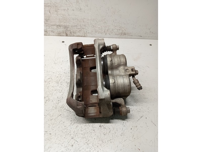 Recambio de pinza freno delantera derecha para nissan leaf referencia OEM IAM   