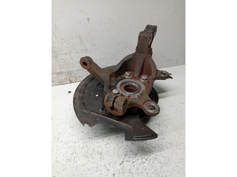 Recambio de mangueta delantera izquierda para nissan leaf referencia OEM IAM   