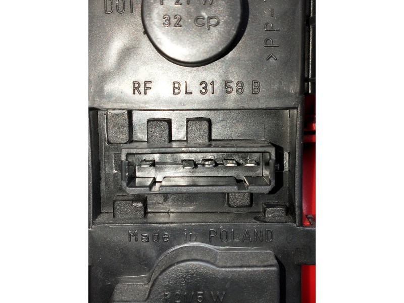 Recambio de piloto trasero derecho para audi a6 avant (4b5) referencia OEM IAM   