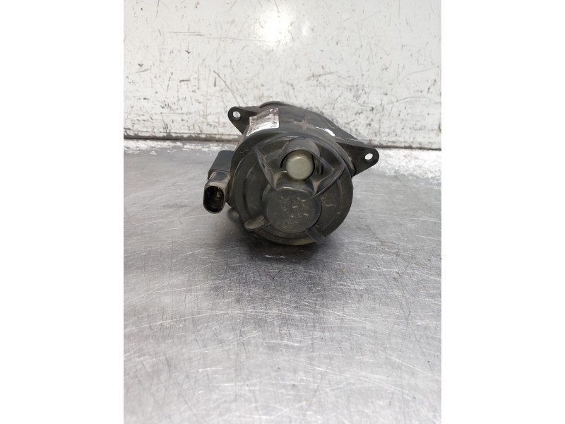 Recambio de faro antiniebla derecho para audi a6 avant (4b5) referencia OEM IAM 89304641 477941 