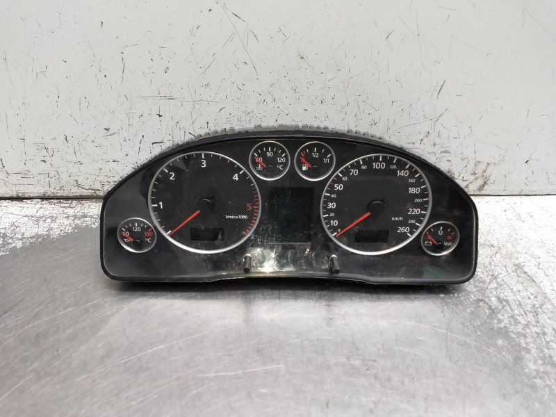 Recambio de cuadro instrumentos para audi a6 avant (4b5) referencia OEM IAM 110080128004 4B0920933M 