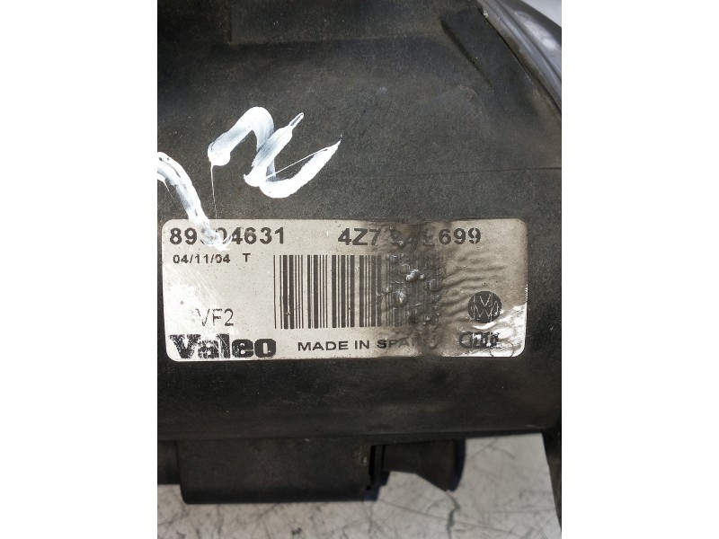 Recambio de faro antiniebla izquierdo para audi a6 avant (4b5) referencia OEM IAM 89304631  