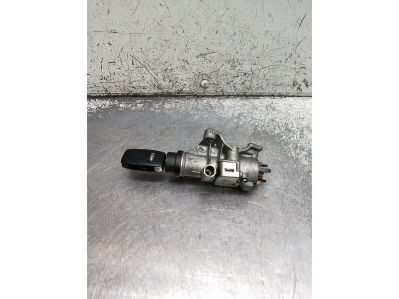 Recambio de conmutador de arranque para audi a6 avant (4b5) referencia OEM IAM 4B0905851M  
