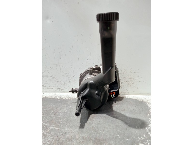 Recambio de bomba direccion para peugeot 308 referencia OEM IAM 9684979180 A0015321 GEP58C