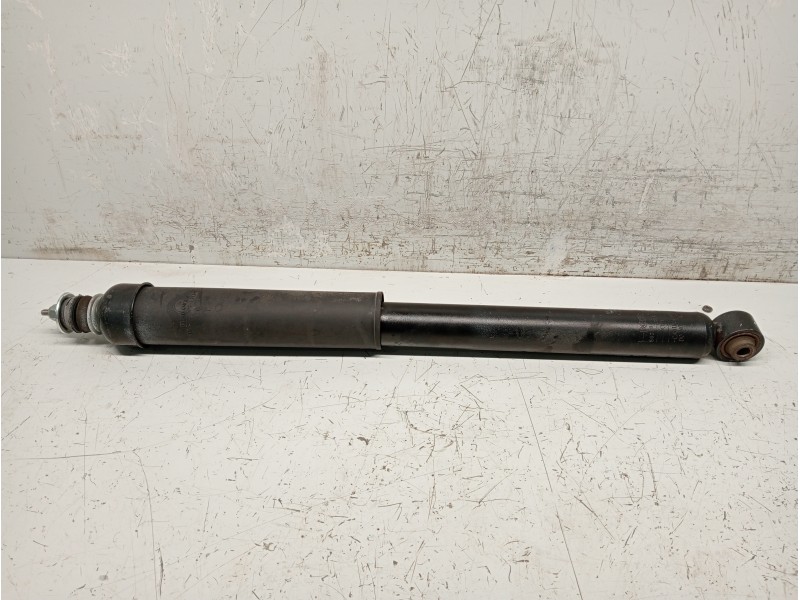 Recambio de amortiguador trasero derecho para nissan leaf referencia OEM IAM 562105SJ1A  