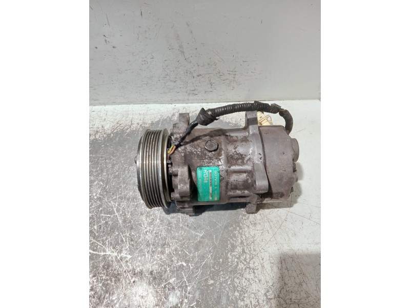 Recambio de compresor aire acondicionado para peugeot expert kombi referencia OEM IAM 1227F  