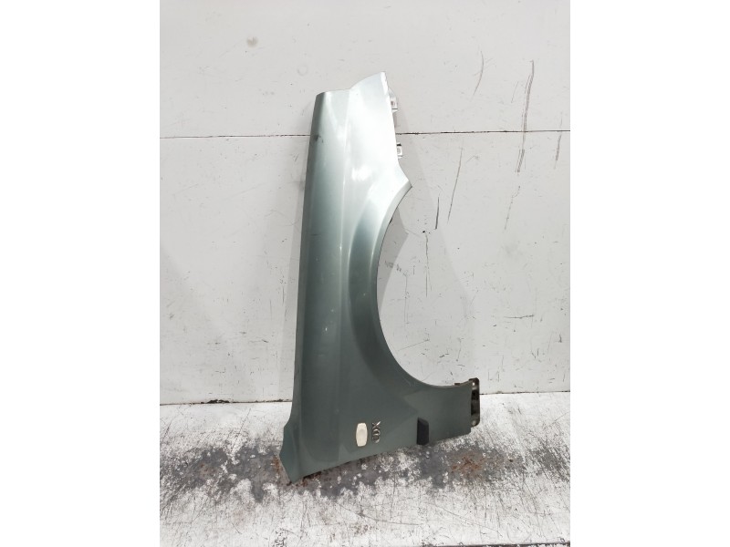 Recambio de aleta delantera derecha para daewoo evanda referencia OEM IAM   