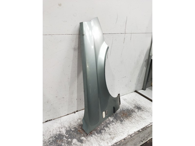 Recambio de aleta delantera derecha para daewoo evanda referencia OEM IAM   