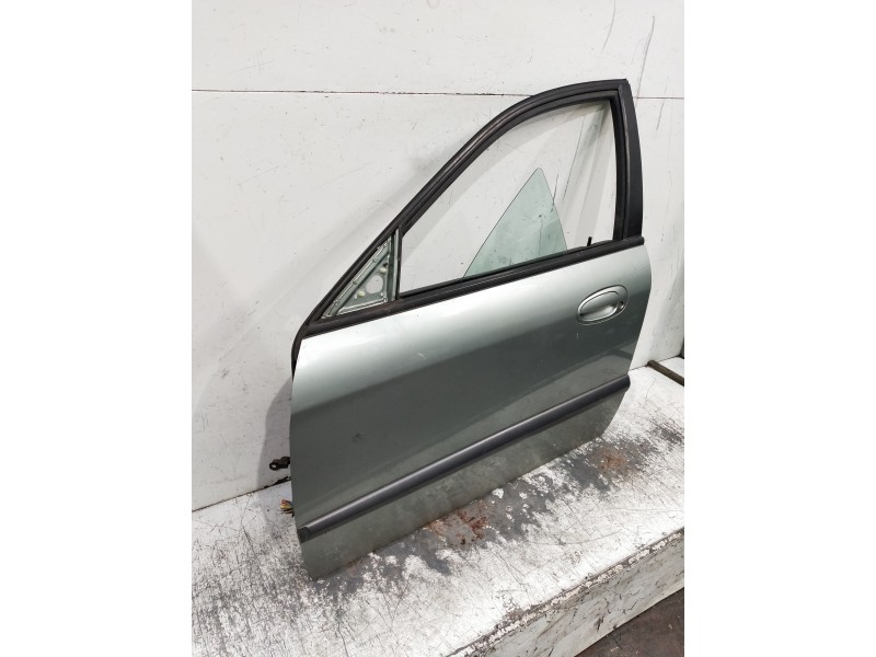 Recambio de puerta delantera izquierda para daewoo evanda referencia OEM IAM   4P