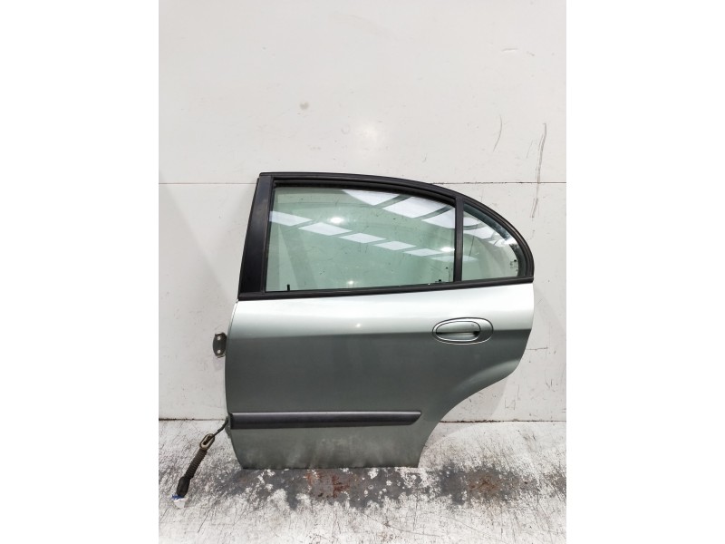 Recambio de puerta trasera izquierda para daewoo evanda referencia OEM IAM   4P