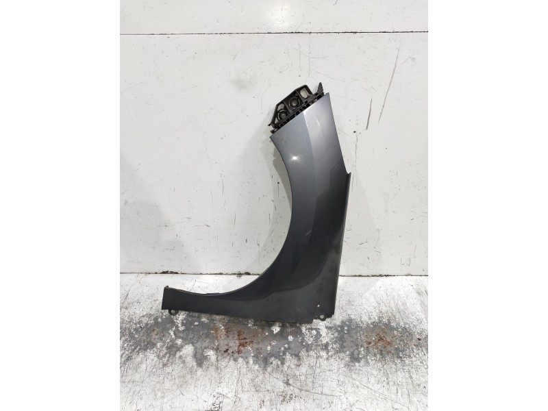Recambio de aleta delantera izquierda para peugeot 308 referencia OEM IAM   