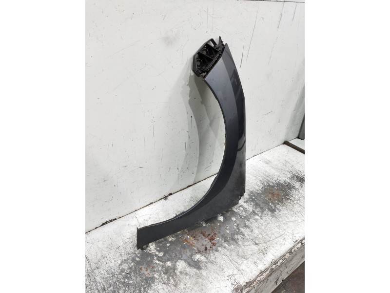 Recambio de aleta delantera izquierda para peugeot 308 referencia OEM IAM   