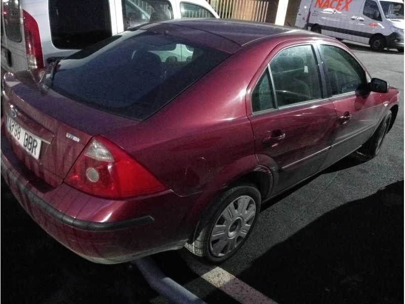 ford mondeo berlina (ge) del año 2004